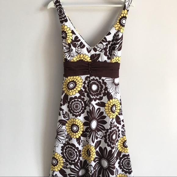 yellow floral v neck dress
